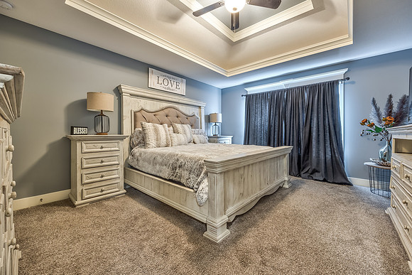 15617LakesideDr-21