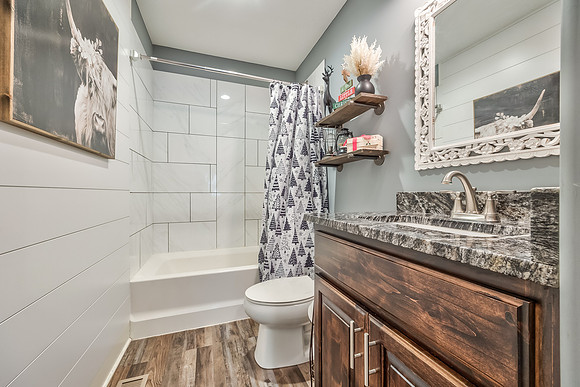 15617LakesideDr-20