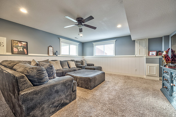 15617LakesideDr-24