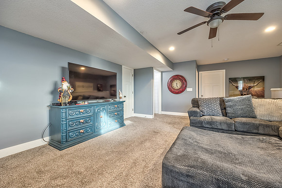 15617LakesideDr-26