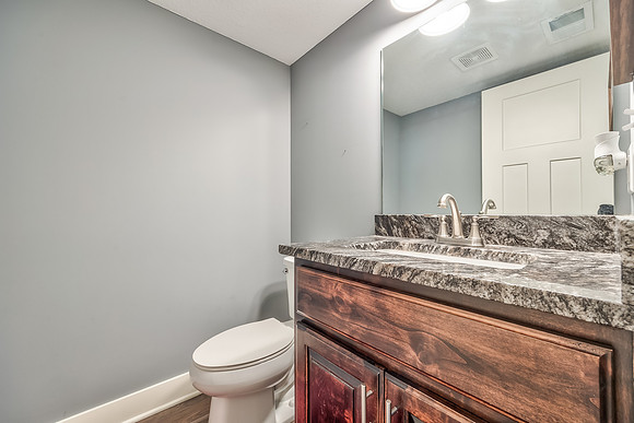 15617LakesideDr-27