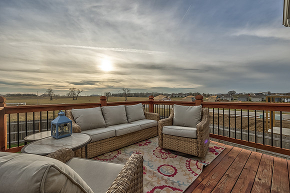 15617LakesideDr-30