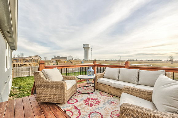 15617LakesideDr-29
