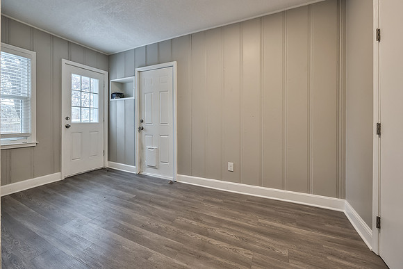 5042ClarkDr-15