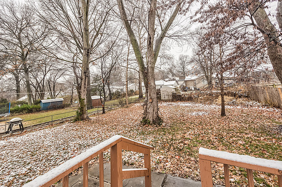 5042ClarkDr-22