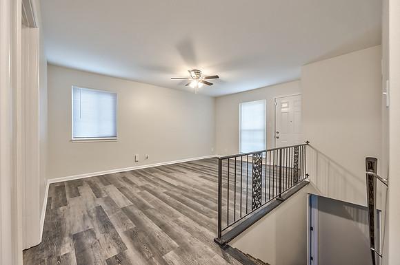 9333BallentineST-5