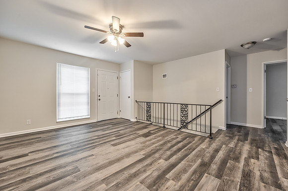 9333BallentineST-4