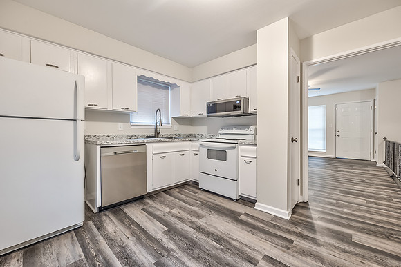 9333BallentineST-7