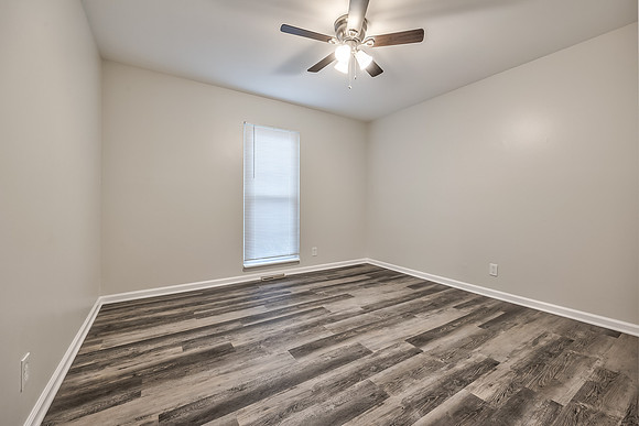 9333BallentineST-10