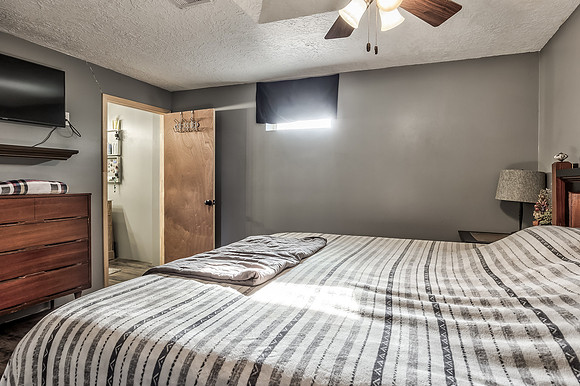 24961Hollingsworth-2