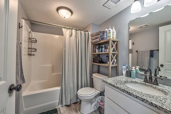 11307YeckerAve-31