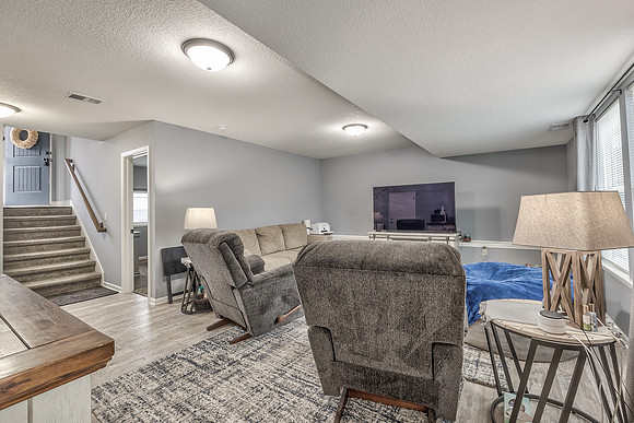 11307YeckerAve-33