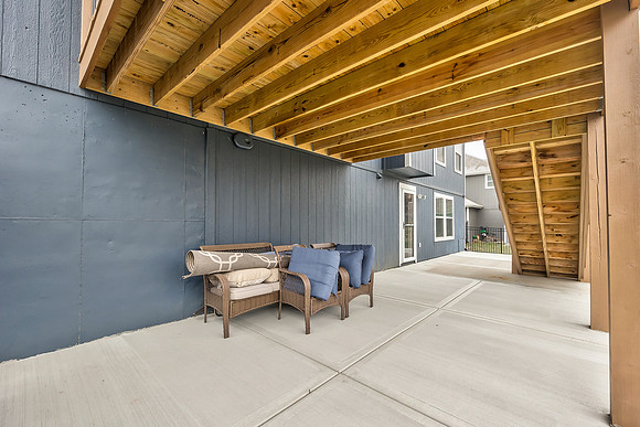 11307YeckerAve-39