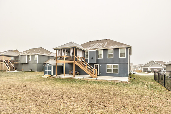 11307YeckerAve-44