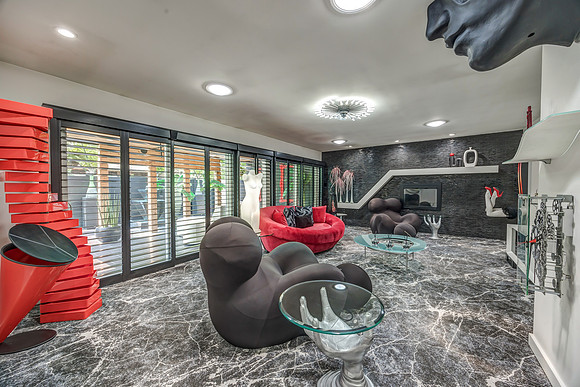 8424EnglandST-47