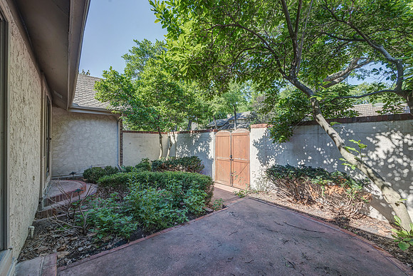 12600OverbrookRD-4