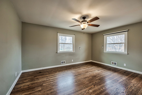 5212SterlingAve-4