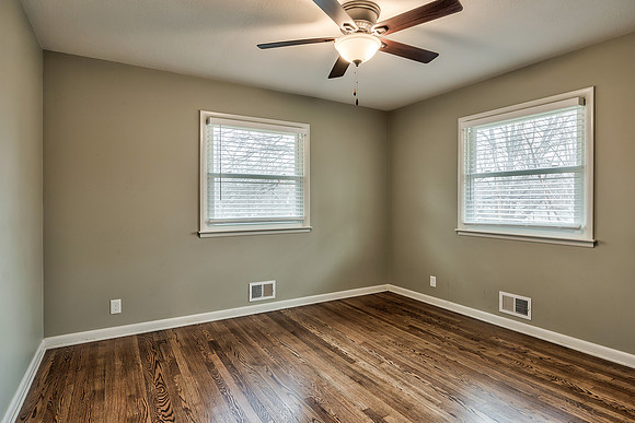 5212SterlingAve-1