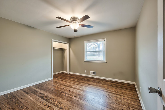 5212SterlingAve-8