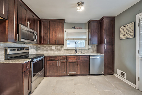 5212SterlingAve-19