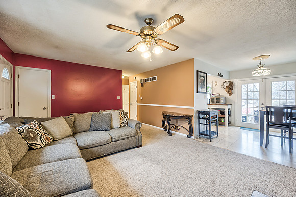 104ContinentalDr-9