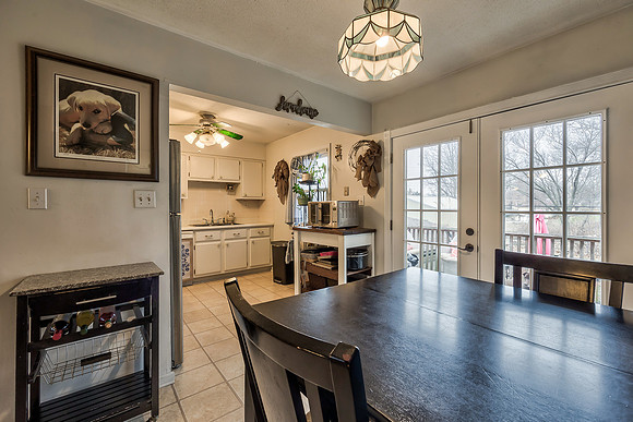 104ContinentalDr-17