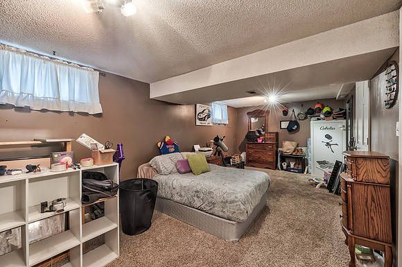 104ContinentalDr-25