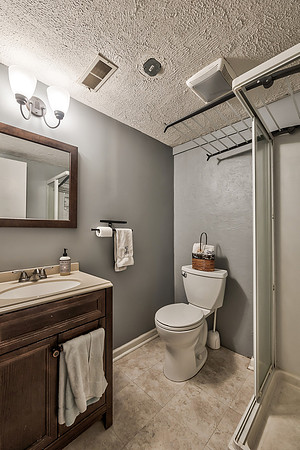 104ContinentalDr-27
