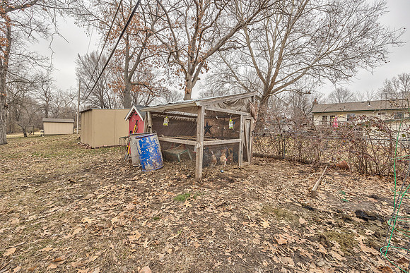 104ContinentalDr-38