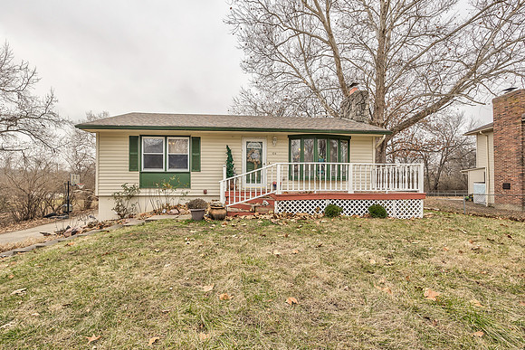 104ContinentalDr-45
