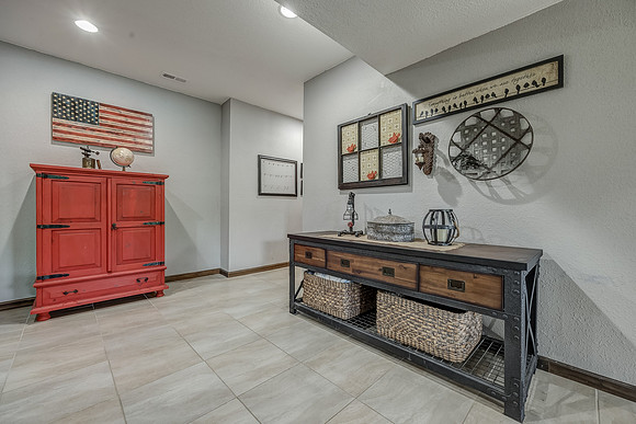 22402McIntyreRD-35