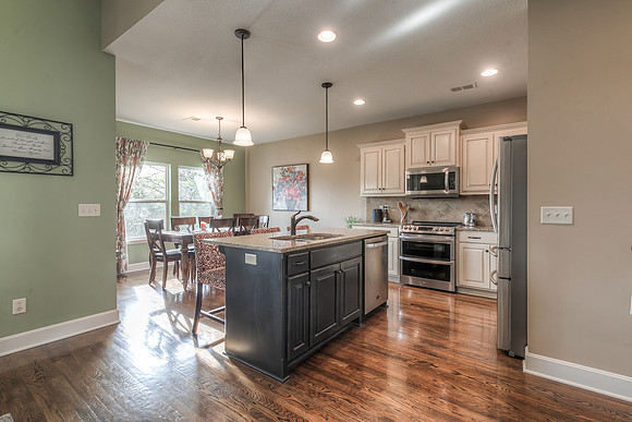 8421PrimroseSt-10
