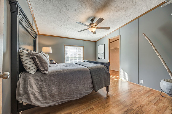 40028W379ST-24