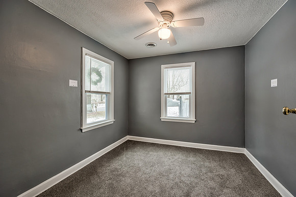 8600HayesSt-1
