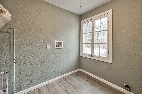 8600HayesSt-9