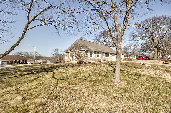9010WesternHillsDr-41