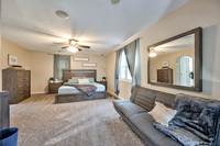 708 SE Vista DR