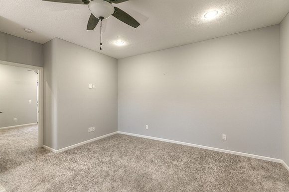 11401NHome-15