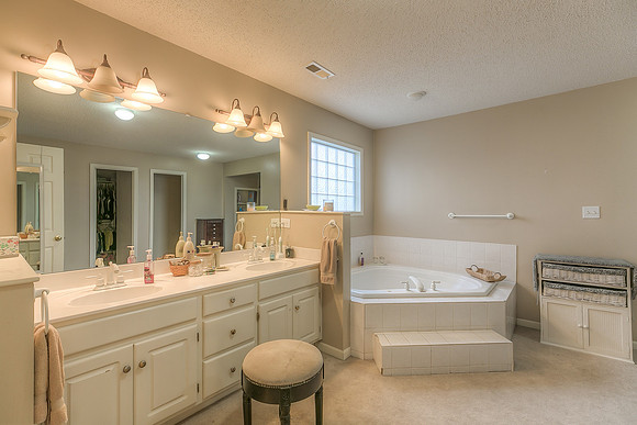 11401NHome-38