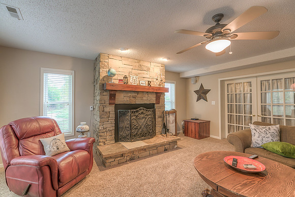 11401NHome-23