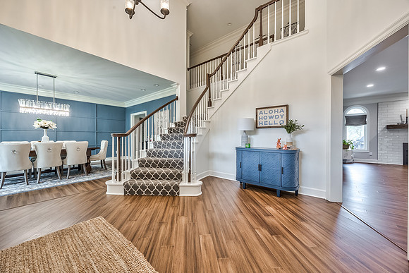 700WhiteOakLn-6