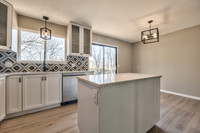 9209Constance-12