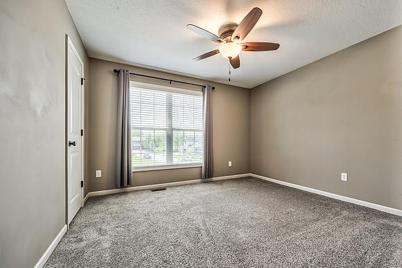 12201EwingAve-19
