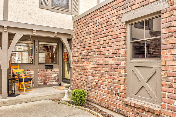 10228Exterior-4