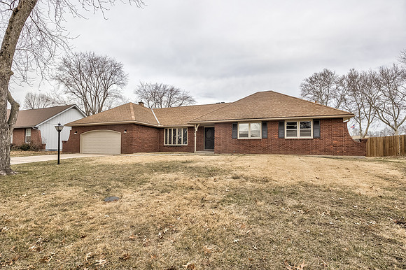 8134OaklandAve-1
