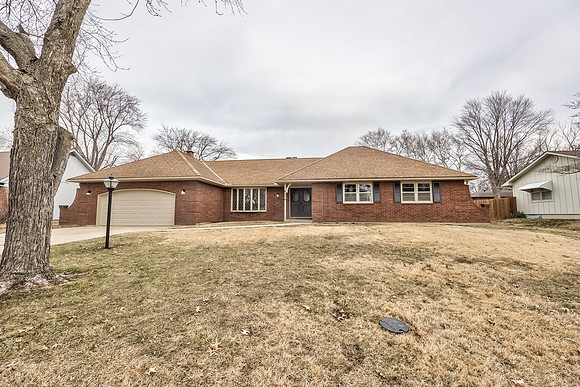 8134OaklandAve-2