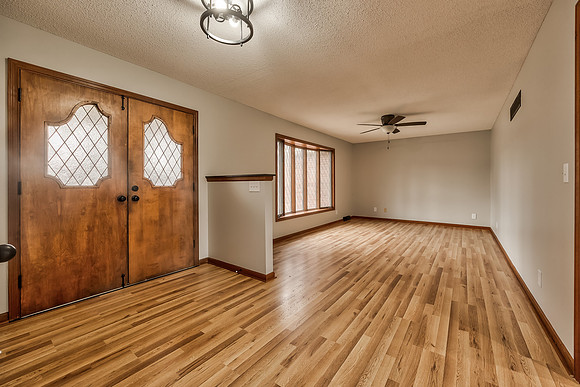 8134OaklandAve-5