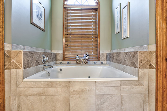 12938CarterST-35