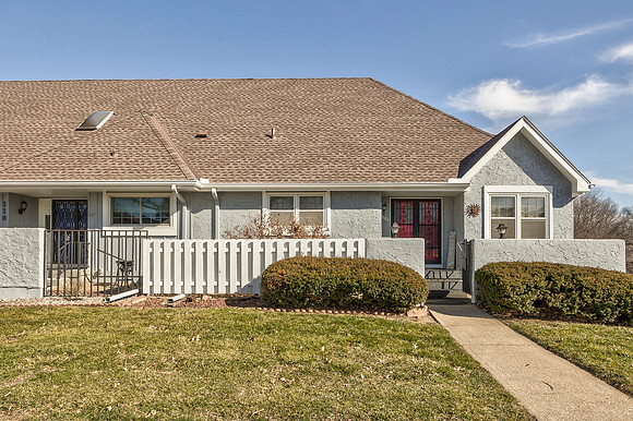 120WoodbridgeLN-1
