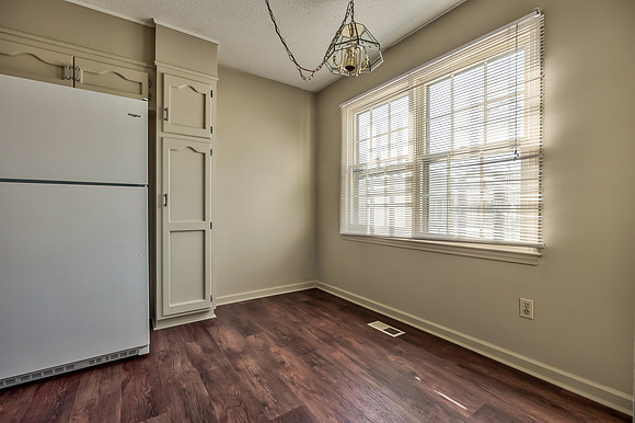 120WoodbridgeLN-15